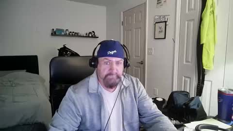 Snapshot of flaguy3233 chatting on January 8, 5:48 pm Florida guy online show from January 8, 5:48 pm