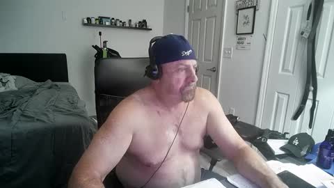 Snapshot of flaguy3233 chatting on October 9, 4:43 am Florida guy online show from October 9, 4:43 am
