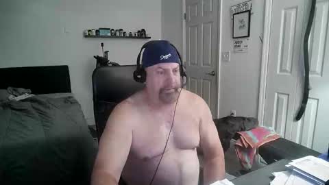 Snapshot of flaguy3233 chatting on October 30, 3:35 pm Florida guy online show from October 30, 3:35 pm