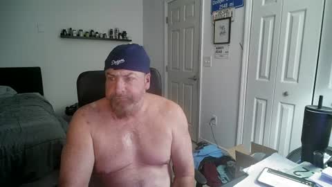 Snapshot of flaguy3233 chatting on August 4, 4:04 am Florida guy online show from August 4, 4:04 am