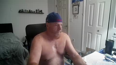 Snapshot of flaguy3233 chatting on August 7, 7:54 am Florida guy online show from August 7, 7:54 am