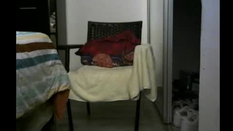 Snapshot of flakoguebu chatting on June 14, 1:47 am flakoguebu online show from June 14, 1:47 am