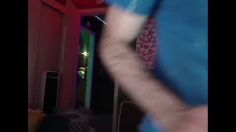 Flannel Dong online show from October 5, 8:56 am