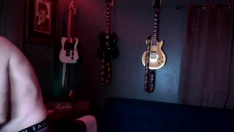 Flannel Dong online show from October 20, 11:10 am