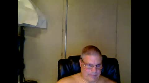 Snapshot of fletch32 chatting on September 28, 8:25 pm jd online show from September 28, 8:25 pm
