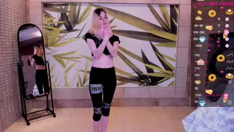 FlexiMona online show from January 18, 10:13 pm