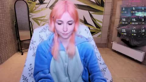 FlexiMona online show from May 23, 8:40 am