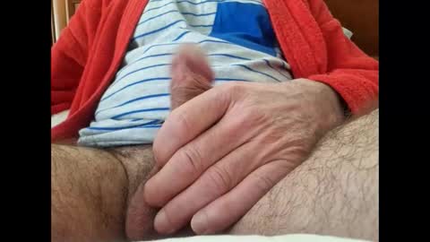 Snapshot of flippe64 chatting on March 5, 8:10 am flippe64 online show from March 5, 8:10 am