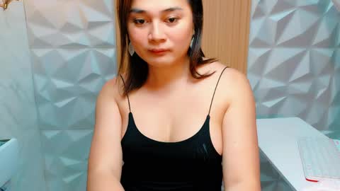 ASHLY online show from April 7, 1:06 am