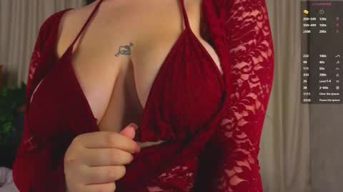 Doloras online show from November 4, 4:50 pm