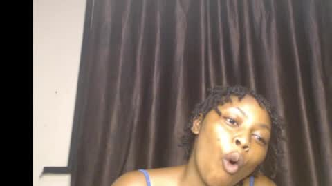 Snapshot of flirty_xxbonny chatting on May 28, 6:27 pm flirty_xxbonny online show from May 28, 6:27 pm