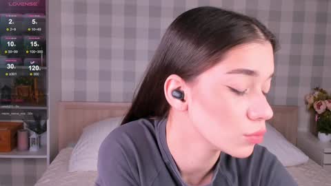 Emely  online show from January 27, 3:26 am