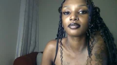 sheery online show from May 26, 9:33 pm