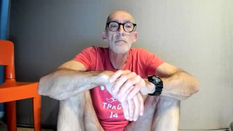 Snapshot of floki52016 chatting on May 4, 9:38 am floki52016 online show from May 4, 9:38 am