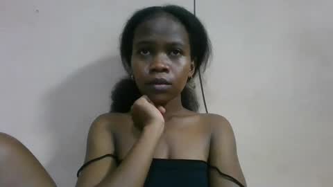 flora48230522373 online show from June 6, 8:02 pm