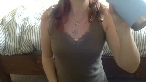 Snapshot of floraexploration chatting on March 1, 10:53 pm floraexploration online show from March 1, 10:53 pm