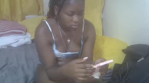 Snapshot of floral_q chatting on July 4, 1:39 pm Floral online show from July 4, 1:39 pm