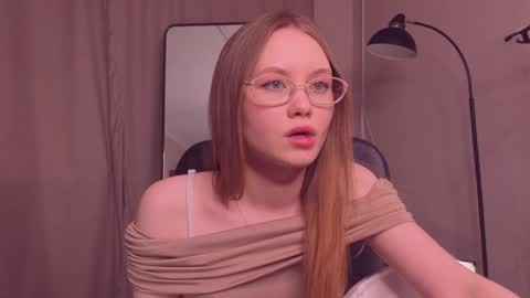 Snapshot of floralarsson chatting on May 11, 4:04 pm hey there guys im Flora no not the one from WInx. But I love magical stuff and especially I love nature. I dont know I thin online show from May 11, 4:04 pm