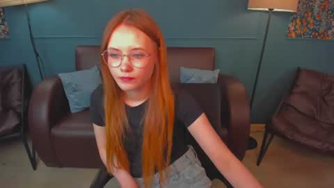 hey there guys im Flora no not the one from WInx. But I love magical stuff and especially I love nature. I dont know I thin online show from July 14, 4:50 am