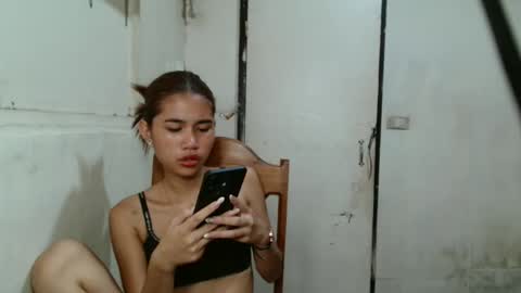 Snapshot of florloversweet1 chatting on February 16, 3:41 pm florloversweet1 online show from February 16, 3:41 pm