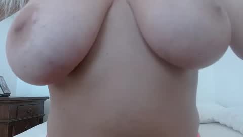 Snapshot of florya4you chatting on April 16, 2:51 pm florya4you online show from April 16, 2:51 pm