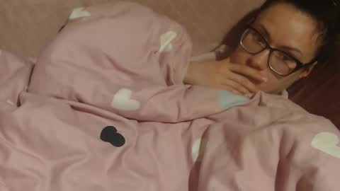 say meow and send tip  online show from February 19, 9:11 pm