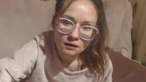 say meow and send tip  online show from April 12, 3:17 pm