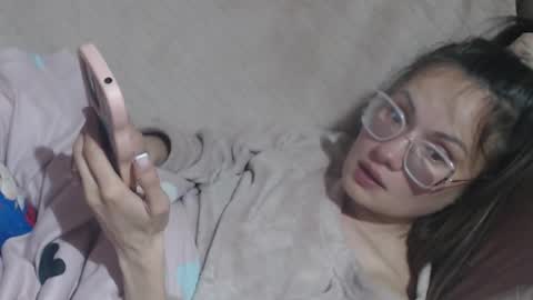 Snapshot of flowercandydoll chatting on April 24, 8:33 pm say meow and send tip online show from April 24, 8:33 pm