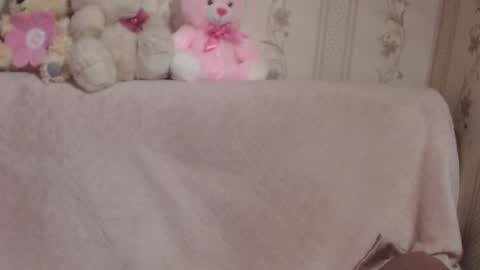 say meow and send tip  online show from March 24, 10:20 am