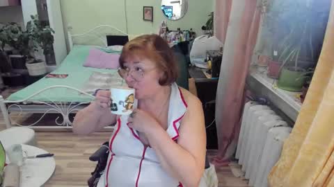 Flowerlower online show from February 13, 6:48 pm