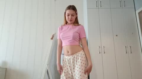 flowflirtx online show from May 17, 6:33 am
