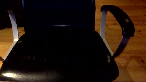 Snapshot of flowmover chatting on February 24, 7:52 pm flowmover online show from February 24, 7:52 pm