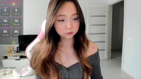 Snapshot of fluffy_rose chatting on March 29, 3:17 am Rose online show from March 29, 3:17 am