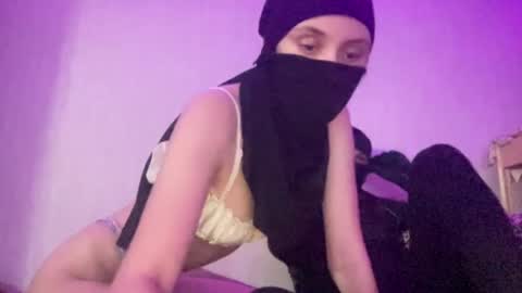 Snapshot of fluttershyxxx chatting on July 3, 11:11 pm Fluttershyxxx online show from July 3, 11:11 pm