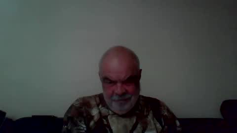 Snapshot of flutto chatting on May 31, 7:04 am flutto online show from May 31, 7:04 am