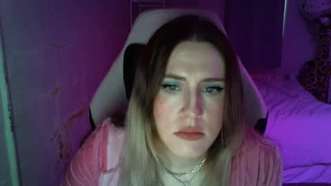 Snapshot of fluxsux chatting on October 15, 1:11 pm Flux online show from October 15, 1:11 pm