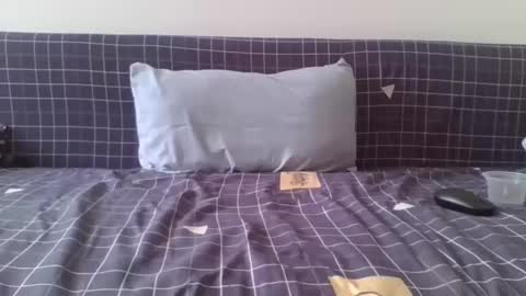 flylen online show from December 17, 4:02 pm