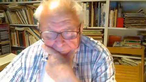 Snapshot of flyvbar chatting on May 23, 8:46 pm flyvbar online show from May 23, 8:46 pm