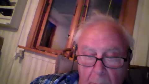 Snapshot of flyvbar chatting on June 10, 9:57 pm flyvbar online show from June 10, 9:57 pm