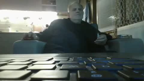 fofodi online show from January 11, 9:42 pm