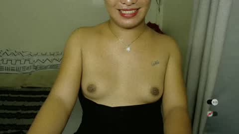 Snapshot of foix228489 chatting on June 23, 9:40 am foxalwaysexcited online show from June 23, 9:40 am