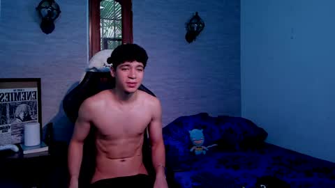 Snapshot of foniland_ chatting on April 25, 5:32 pm Foni online show from April 25, 5:32 pm