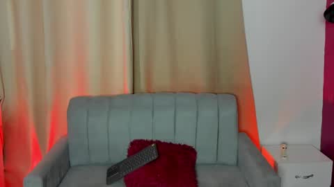 Snapshot of foniland_ chatting on May 30, 3:53 pm Foni online show from May 30, 3:53 pm