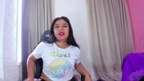 Snapshot of fonsecanezuko chatting on February 19, 10:53 pm fonseca nezuko online show from February 19, 10:53 pm