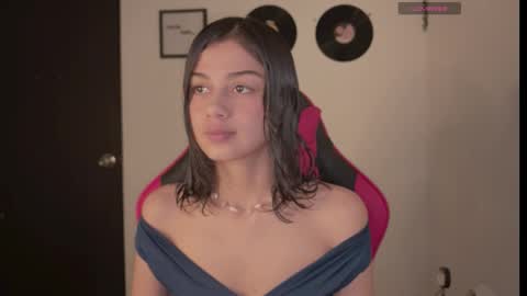 forbidden candy  online show from February 22, 11:25 pm