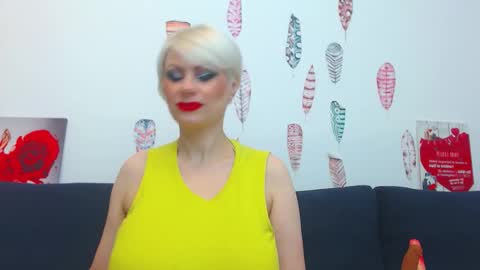 Snapshot of forever_barbie chatting on November 7, 10:43 pm Adana online show from November 7, 10:43 pm