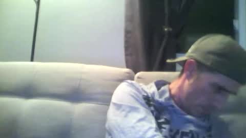 Snapshot of fouraide42 chatting on December 2, 1:14 am fouraide42 online show from December 2, 1:14 am