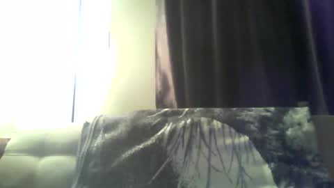 Snapshot of fouraide42 chatting on December 13, 1:04 am fouraide42 online show from December 13, 1:04 am