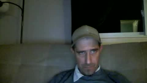 Snapshot of fouraide42 chatting on December 20, 11:00 am fouraide42 online show from December 20, 11:00 am