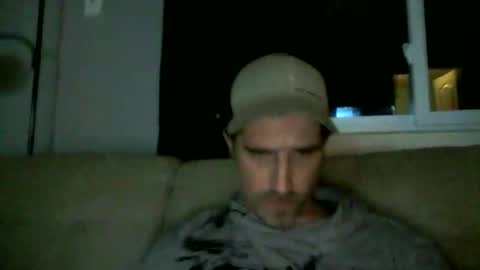 Snapshot of fouraide42 chatting on February 21, 4:18 am fouraide42 online show from February 21, 4:18 am